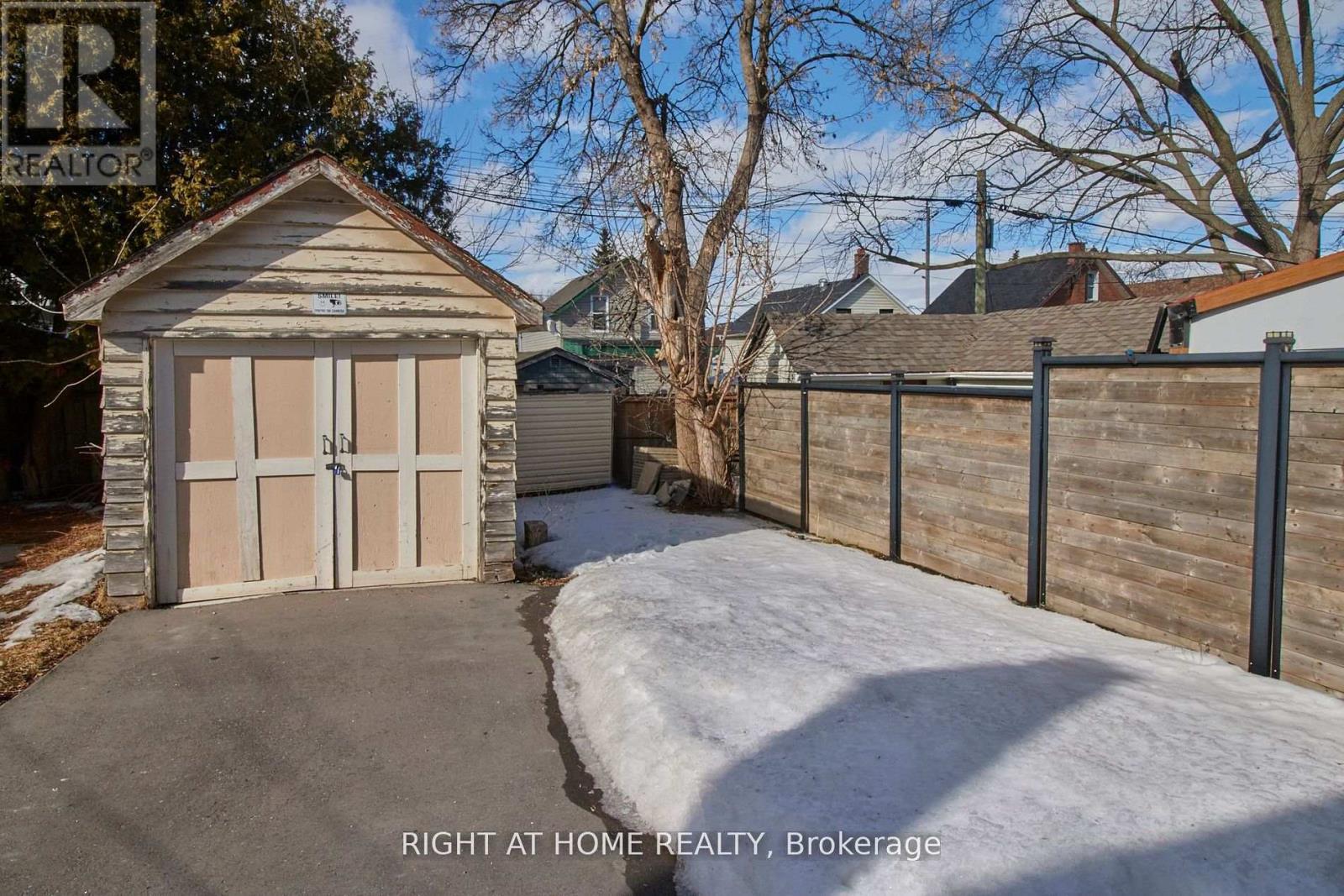 Main - 124 Agnes Street, Oshawa, Ontario  L1G 1V4 - Photo 12 - E13081466
