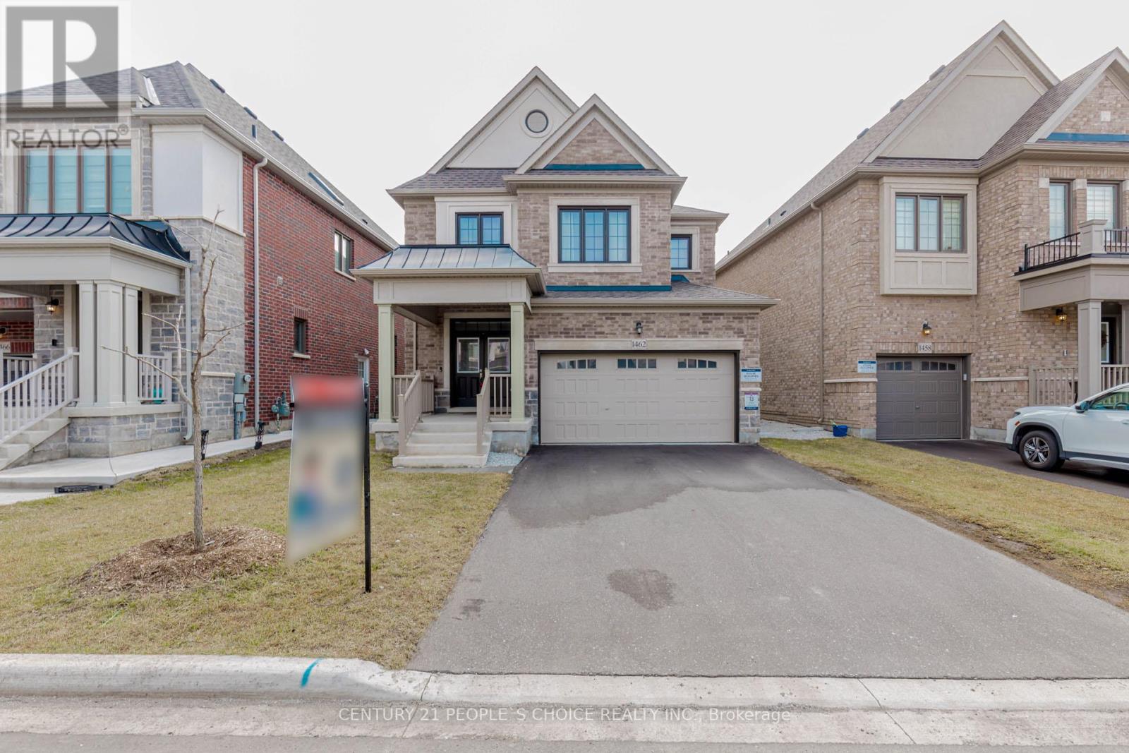 1462 Kitchen Court, Milton, Ontario  L9E 1Y8 - Photo 2 - W13081434