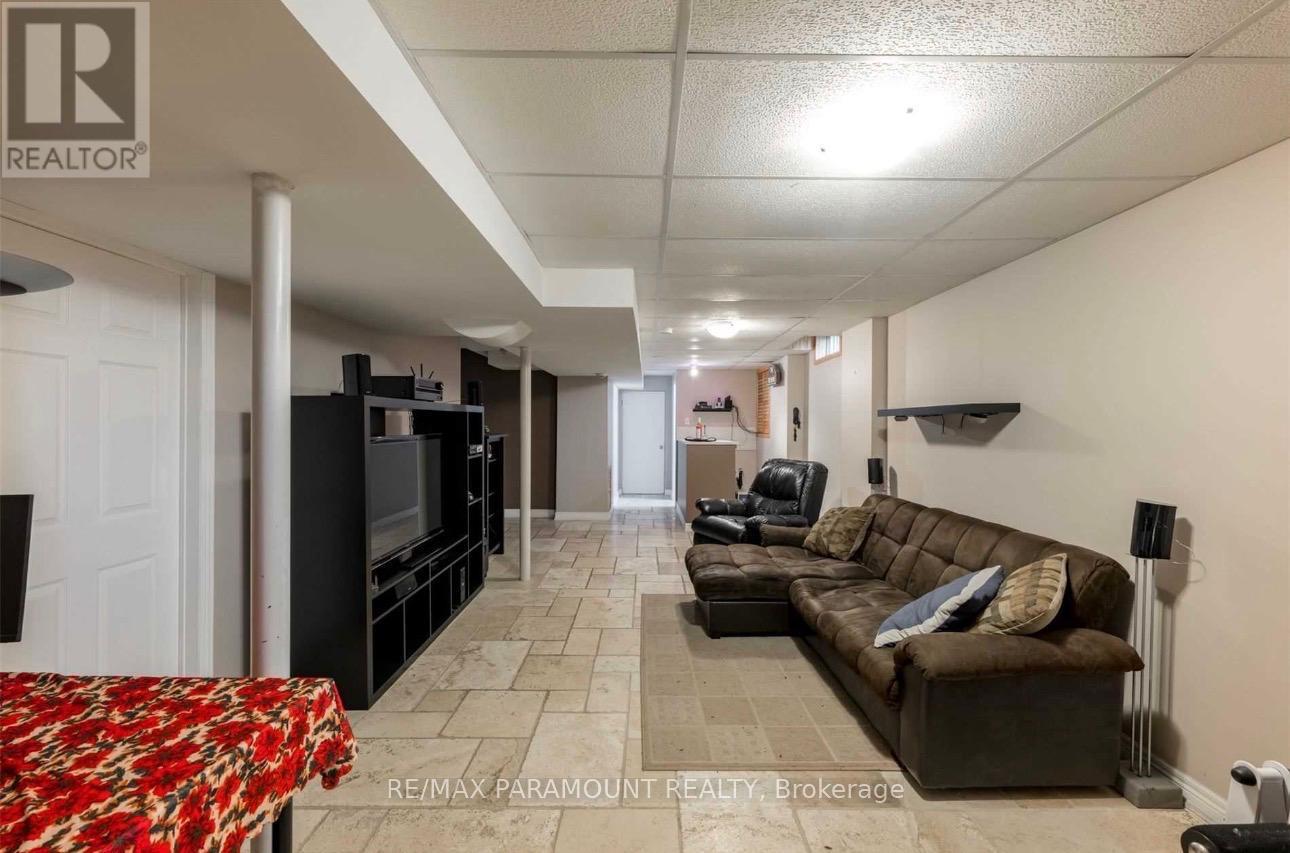26 Ural Circle, Brampton, Ontario  L6R 1H3 - Photo 13 - W13081454