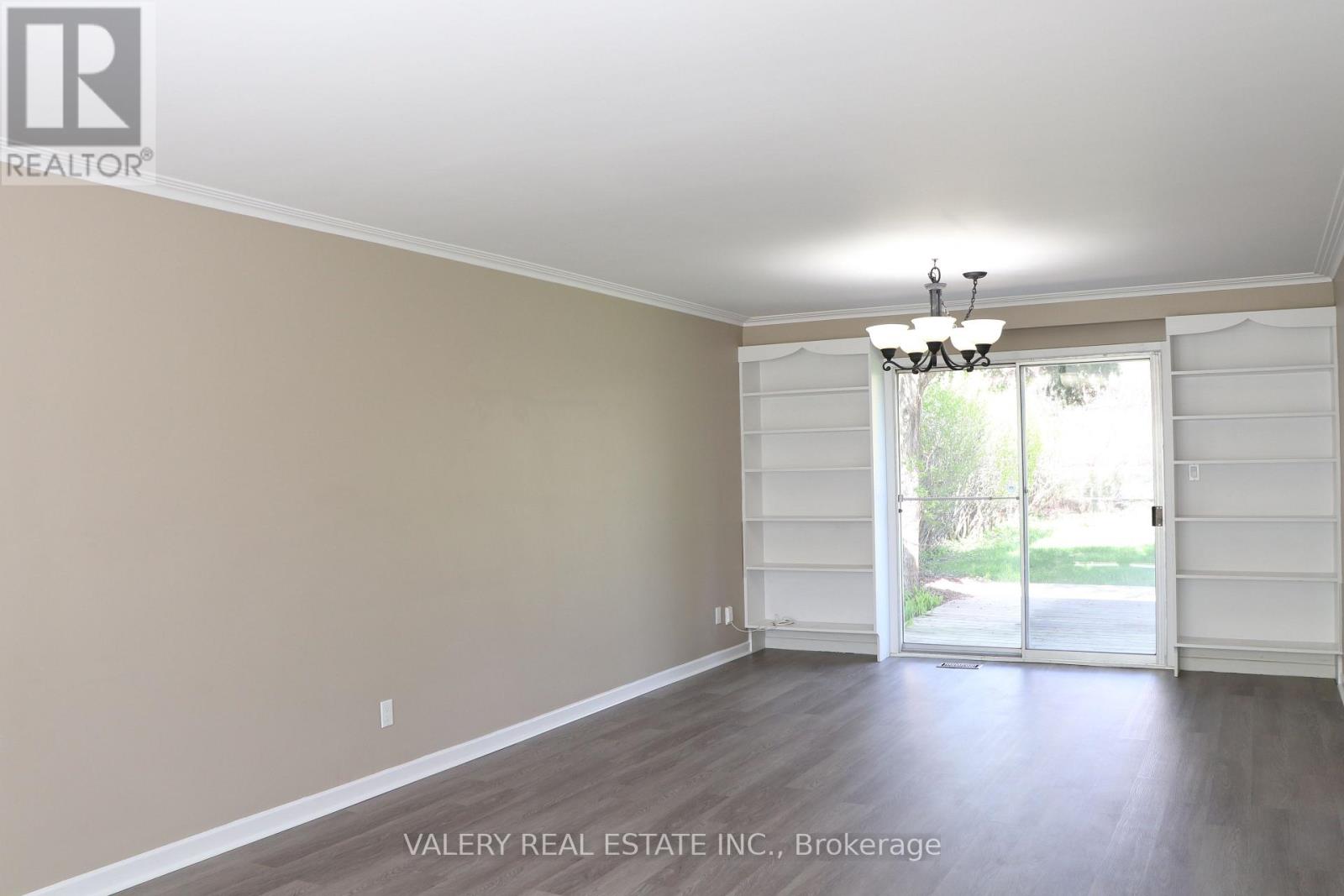 148 Allanhurst Drive, Toronto, Ontario  M9A 4K7 - Photo 6 - W13081456