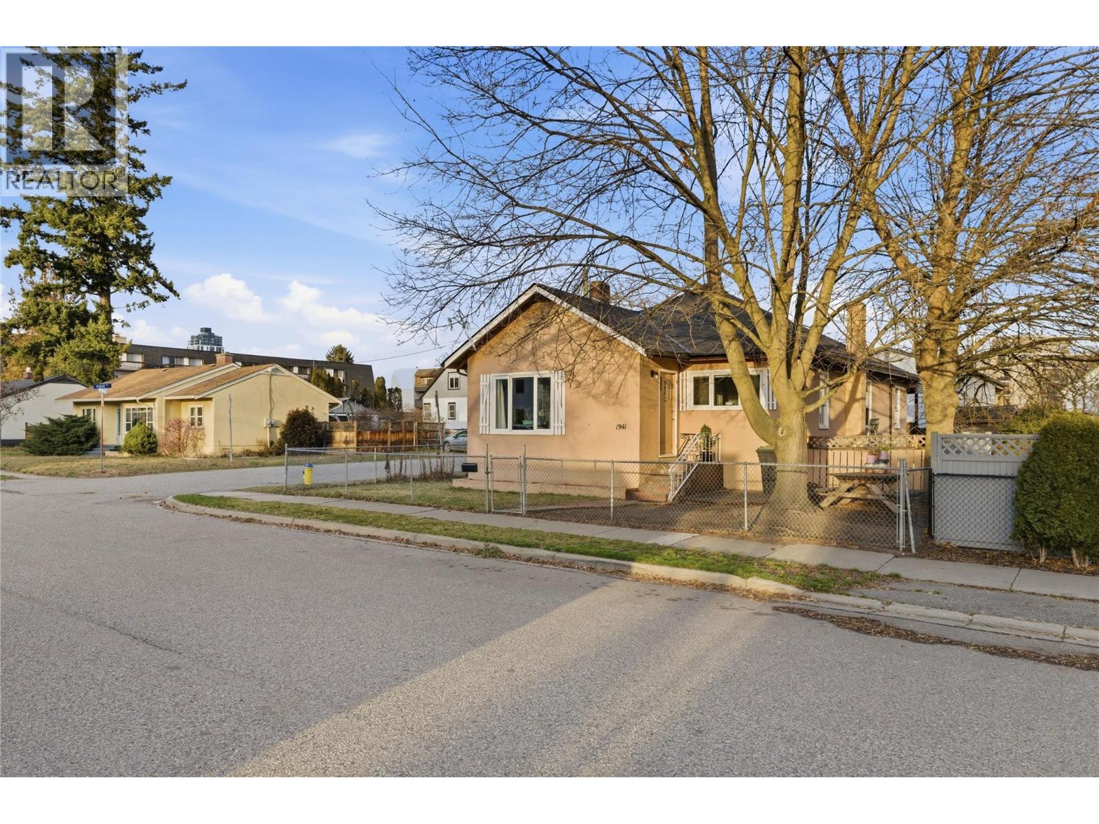 1941 Water Street, Kelowna, British Columbia