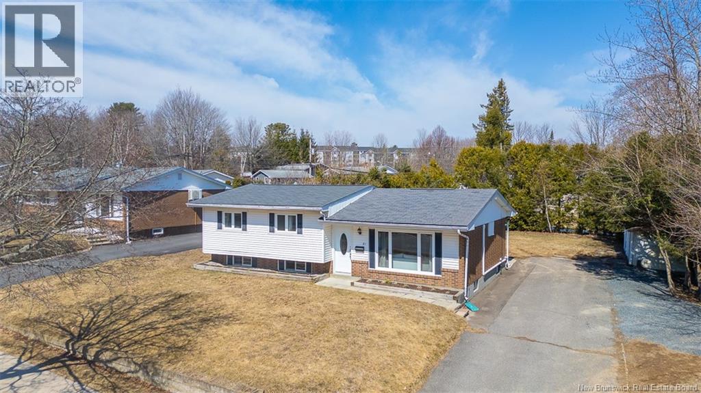 81 McNair Dr, fredericton, New Brunswick