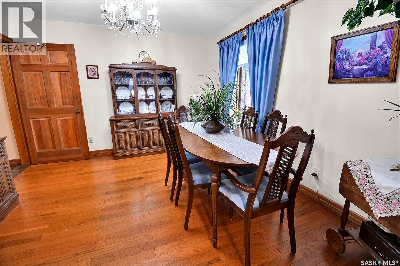 223 Whiteswan Drive, Saskatoon, Saskatchewan  S7K 4M6 - Photo 7 - SK034851