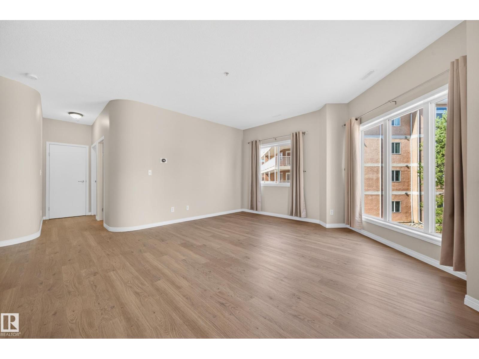 #222 4304 139 Av Nw, Edmonton, Alberta  T5Y 0H6 - Photo 3 - E4485668