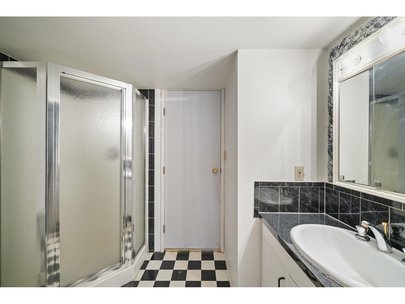 19150 61a Avenue, Surrey, British Columbia  V3S 8C7 - Photo 17 - R3119221