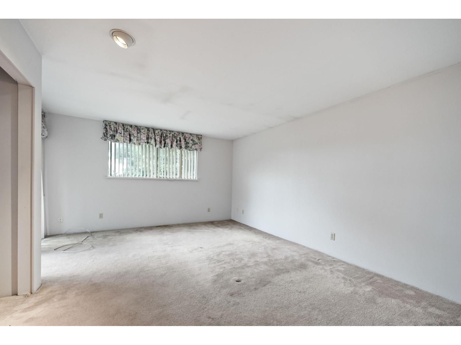 19150 61a Avenue, Surrey, British Columbia  V3S 8C7 - Photo 7 - R3119221