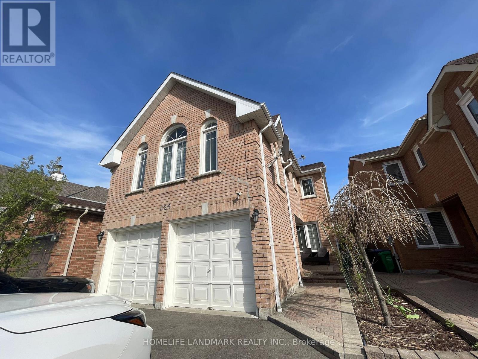 826 WINTERTON WAY, Mississauga, Ontario