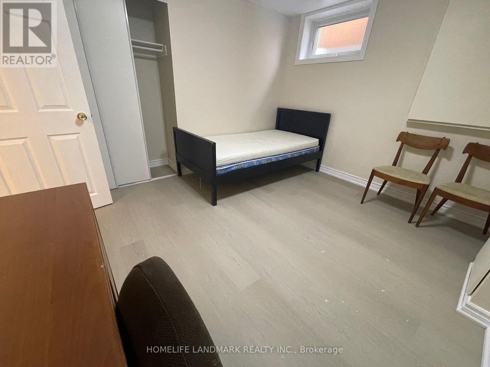 826 Winterton Way, Mississauga, Ontario  L5V 2A5 - Photo 21 - W13075348