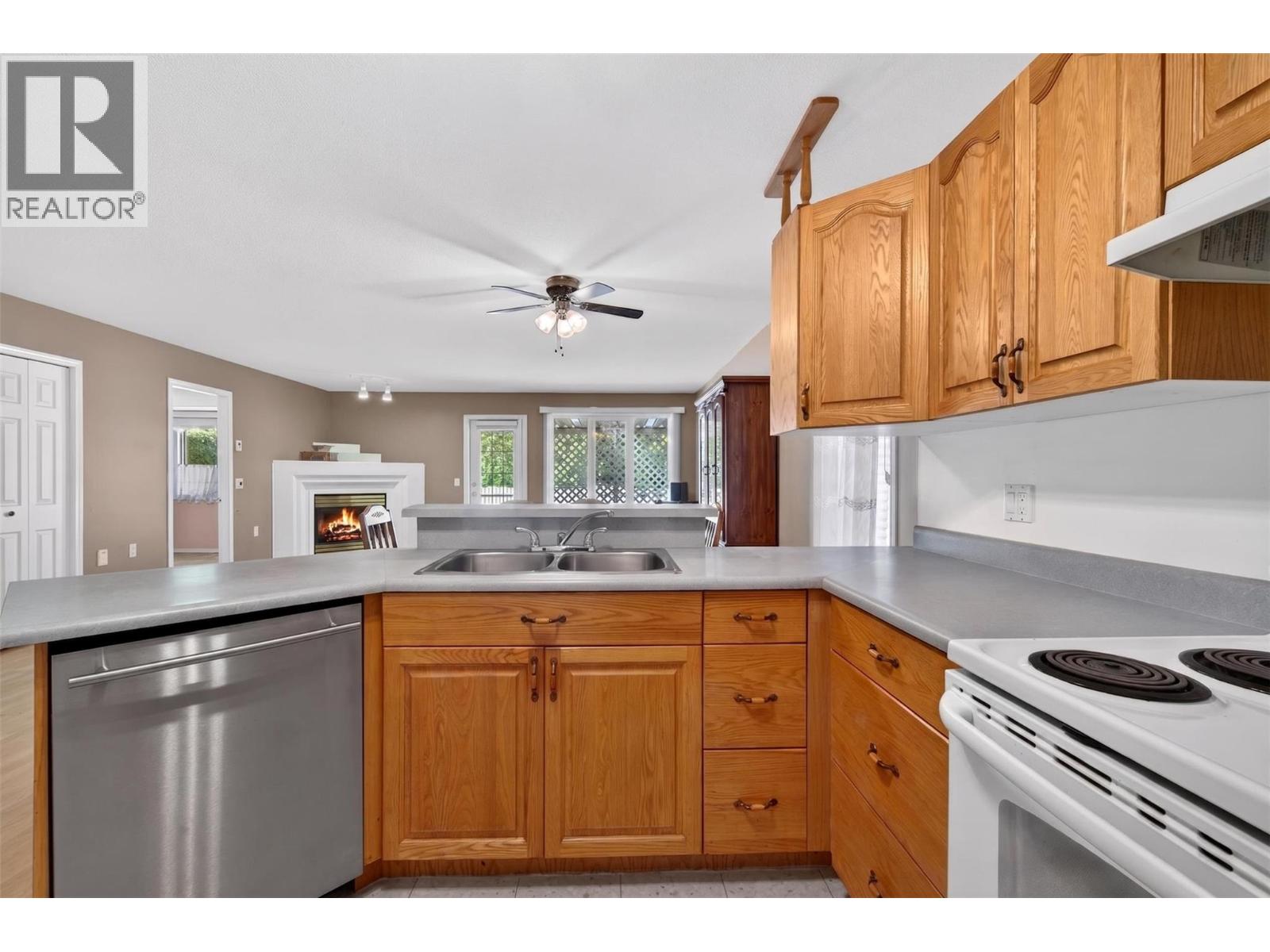 780 10 Street SW Unit# 7, Salmon Arm, British Columbia  V1E 1L9 - Photo 12 - 10385517