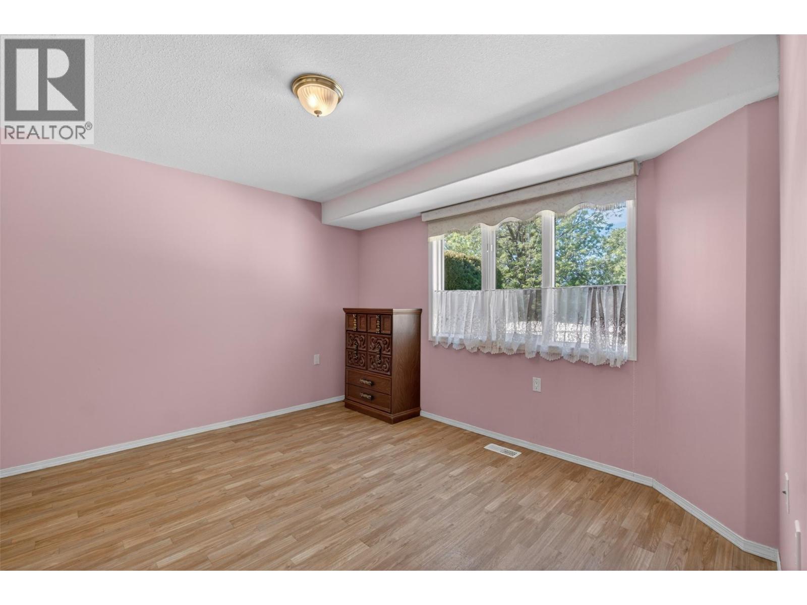 780 10 Street SW Unit# 7, Salmon Arm, British Columbia  V1E 1L9 - Photo 25 - 10385517