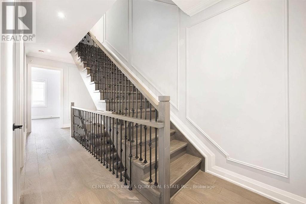 230 Mcrae Drive, Toronto, Ontario  M4G 1T5 - Photo 13 - C13081518