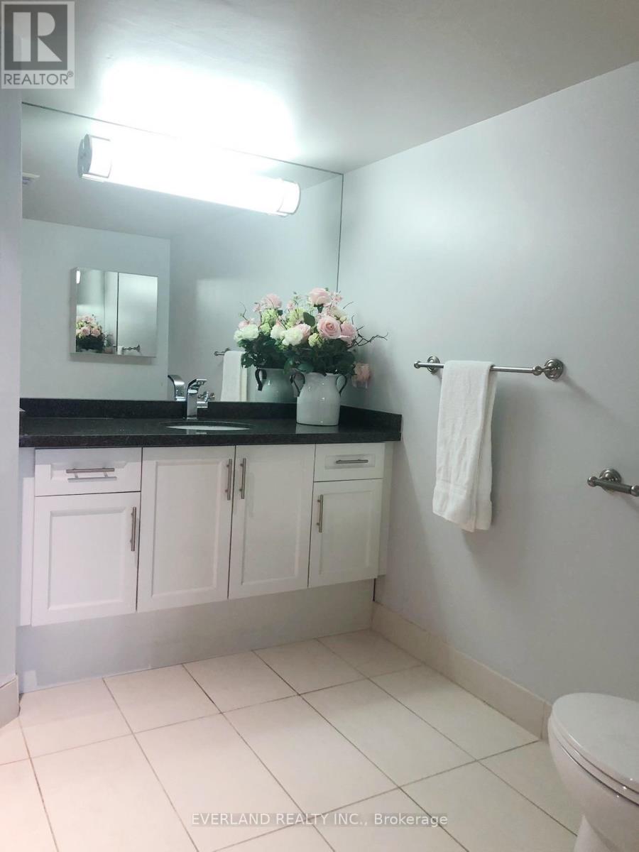 2208 - 30 Greenfield Avenue E, Toronto, Ontario  M2N 6N3 - Photo 16 - C13081532