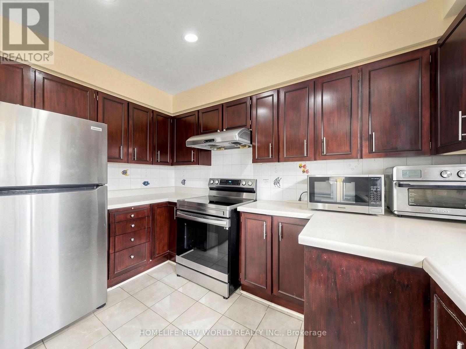 19 Robingrove Road, Toronto, Ontario  M2R 2Z6 - Photo 13 - C13081574