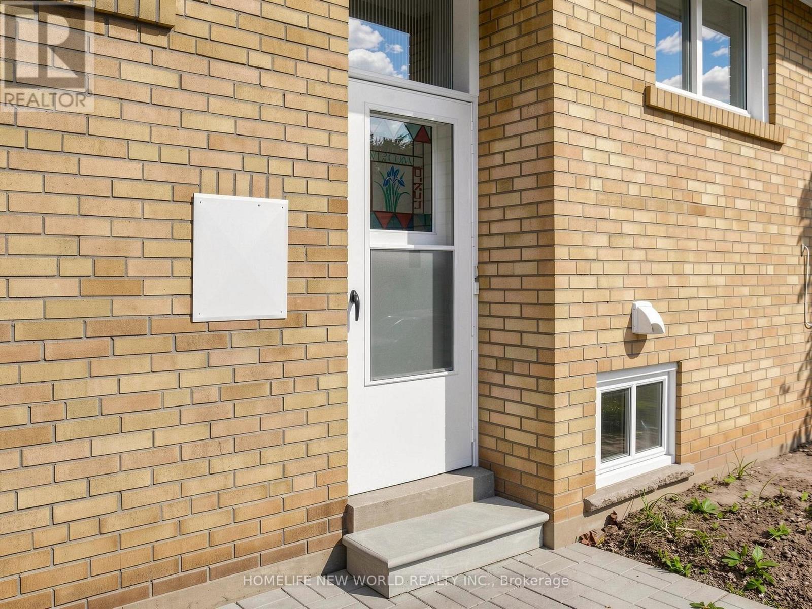 19 Robingrove Road, Toronto, Ontario  M2R 2Z6 - Photo 37 - C13081574