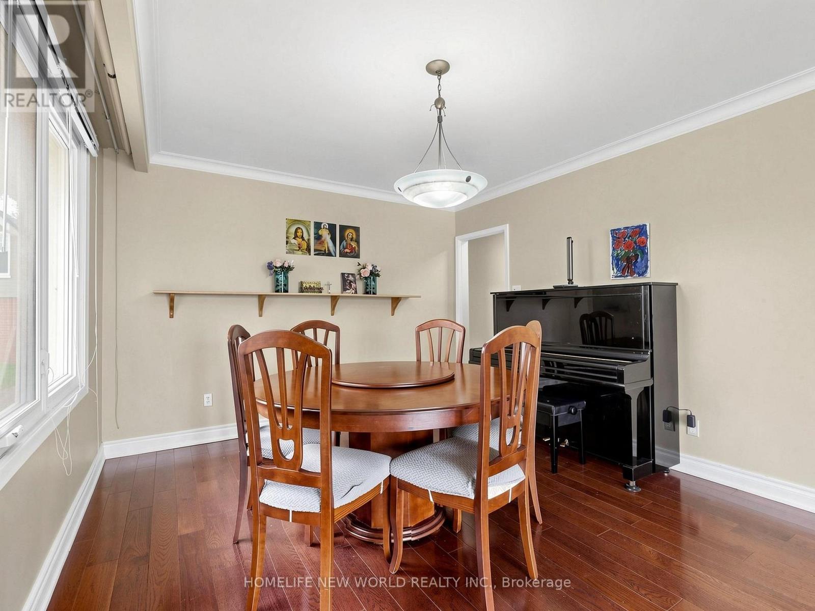 19 Robingrove Road, Toronto, Ontario  M2R 2Z6 - Photo 9 - C13081574