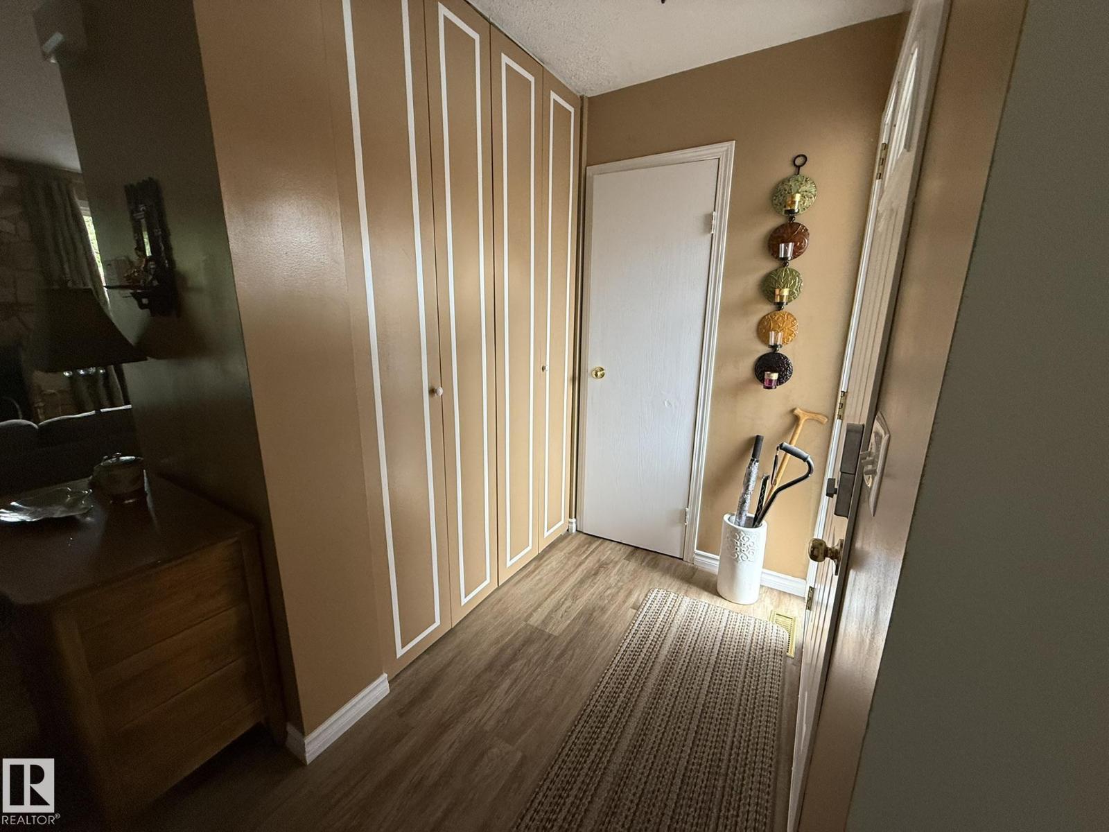 18525 66 Av Nw, Edmonton, Alberta  T5T 2M3 - Photo 2 - E4485673