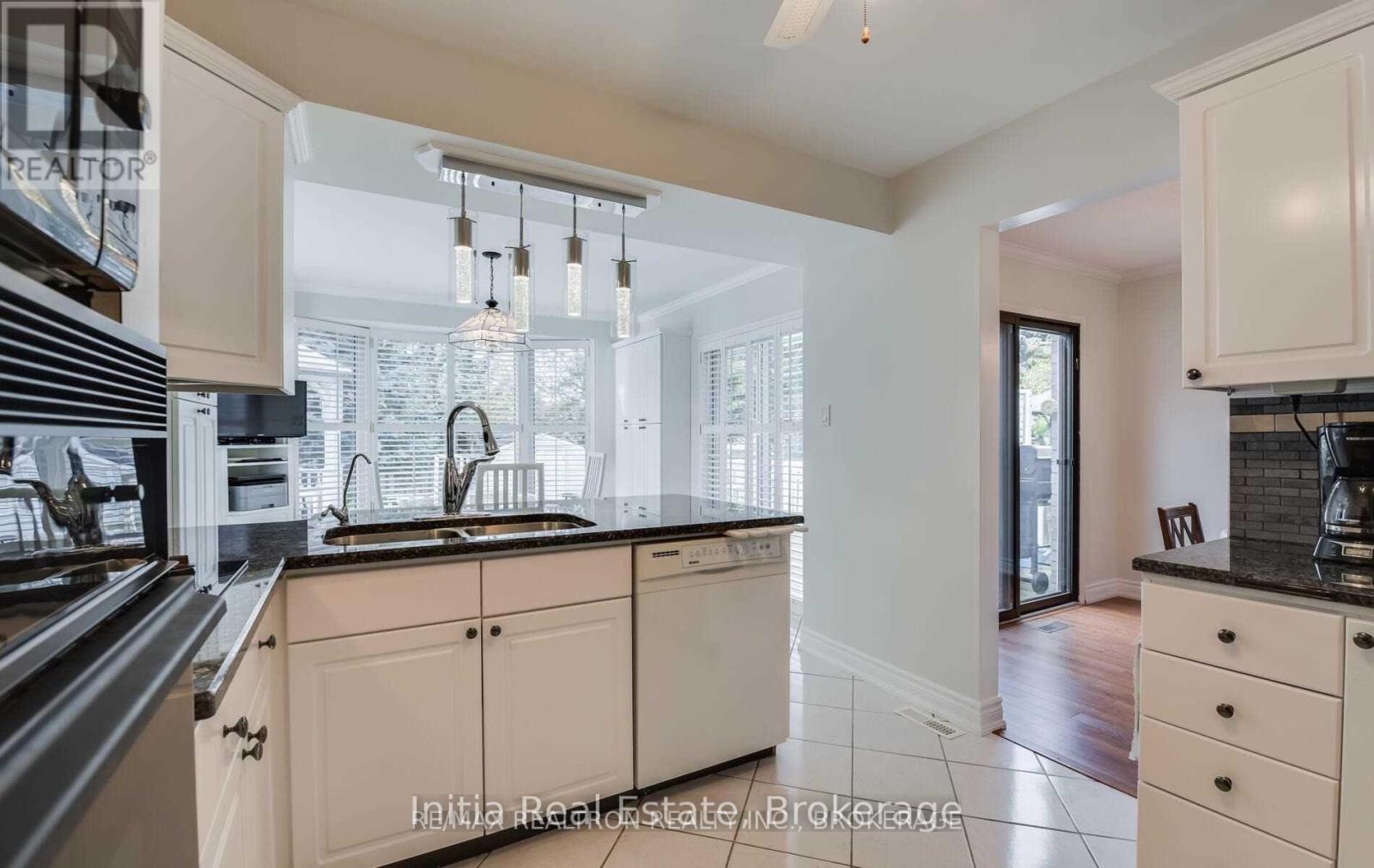 Upper Level - 28 Summerhill Road, East Gwillimbury, Ontario  L9N 1C6 - Photo 11 - N13081524