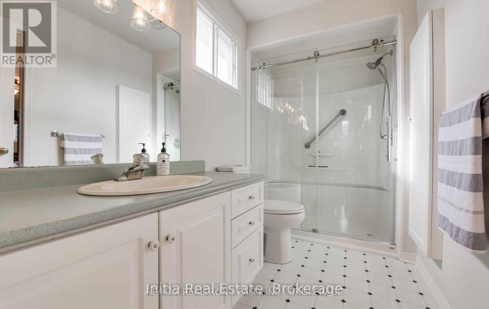 Upper Level - 28 Summerhill Road, East Gwillimbury, Ontario  L9N 1C6 - Photo 15 - N13081524
