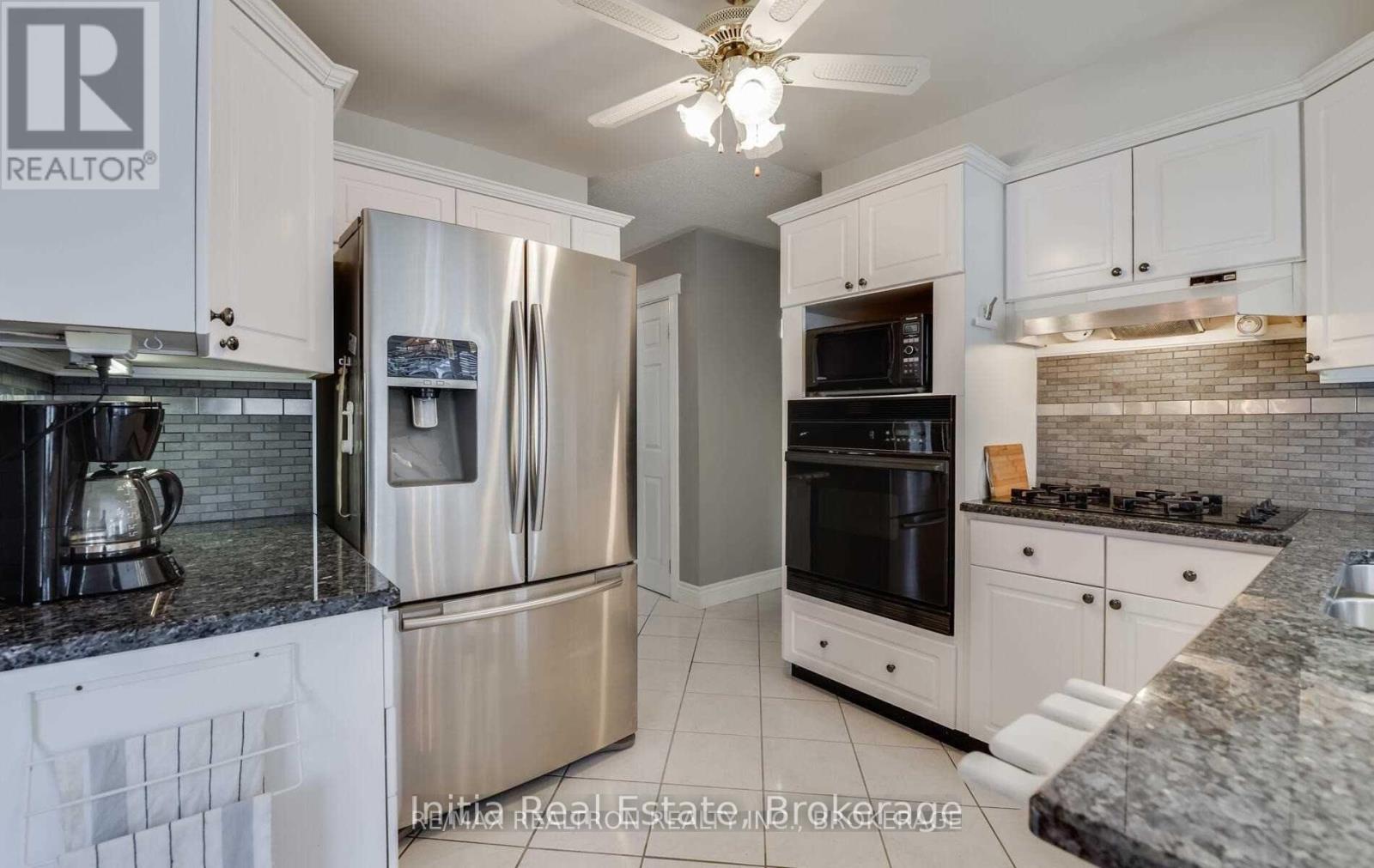Upper Level - 28 Summerhill Road, East Gwillimbury, Ontario  L9N 1C6 - Photo 3 - N13081524