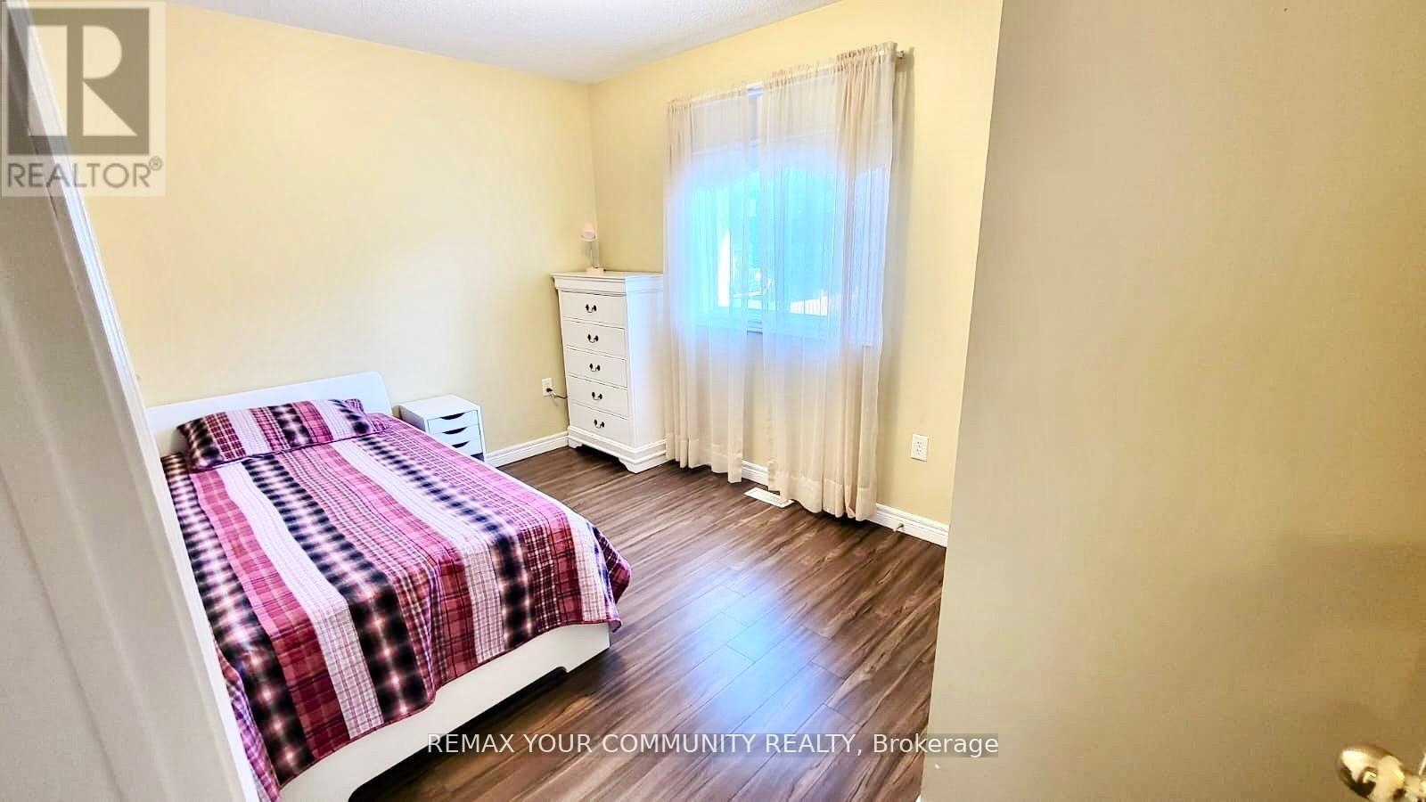 Main Level - 20 Veseli Court N, Bradford West Gwillimbury (Bradford), Ontario  L3Z 3C3 - Photo 30 - N13081540