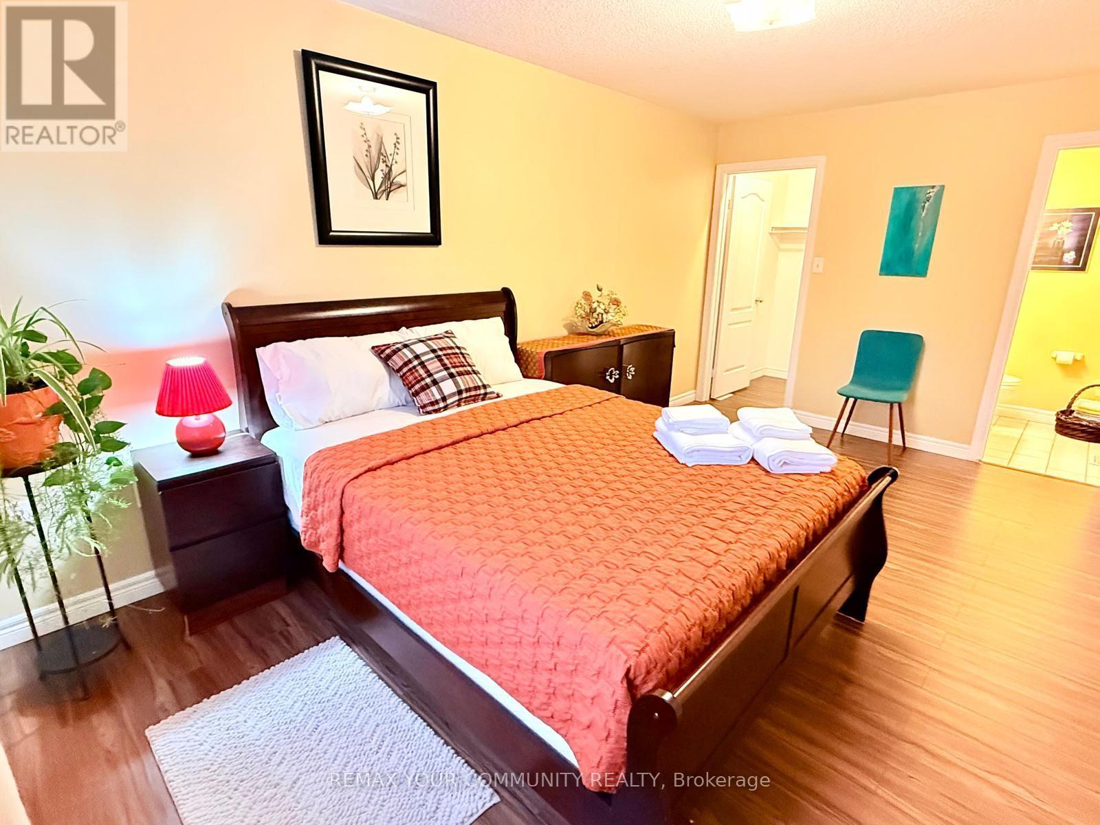 Main Level - 20 Veseli Court N, Bradford West Gwillimbury (Bradford), Ontario  L3Z 3C3 - Photo 33 - N13081540