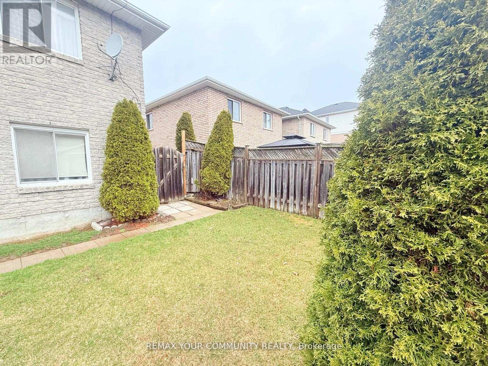 Main Level - 20 Veseli Court N, Bradford West Gwillimbury (Bradford), Ontario  L3Z 3C3 - Photo 42 - N13081540