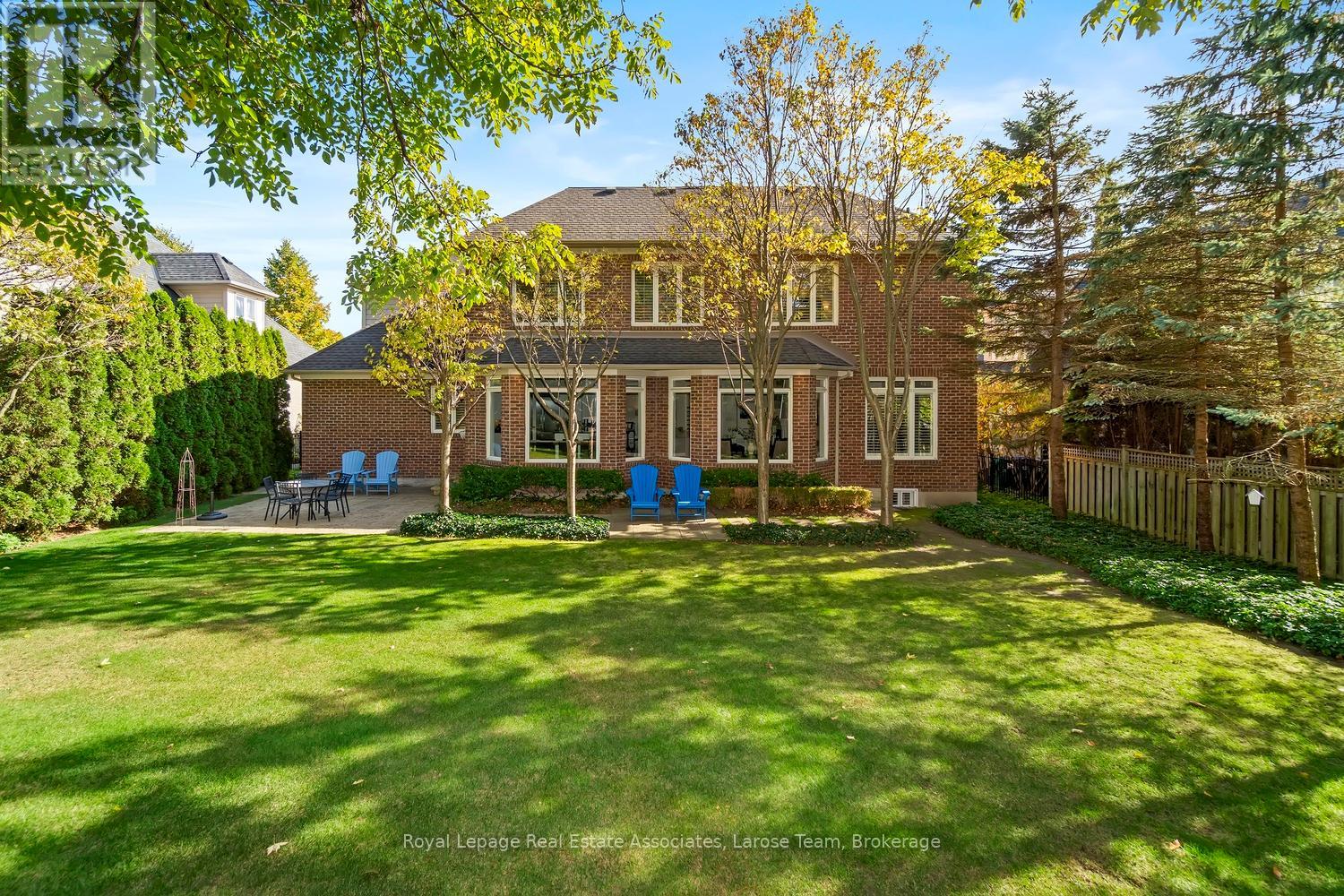 562 Gladwyne Court, Mississauga, Ontario  L5H 4L4 - Photo 46 - W12856138