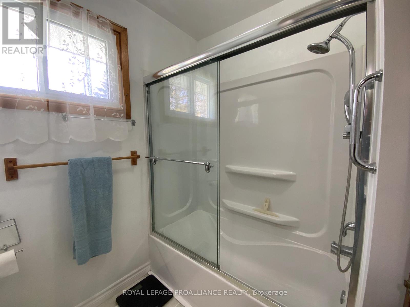55 Village Drive, Belleville, Ontario  K8P 4K2 - Photo 6 - X13079706