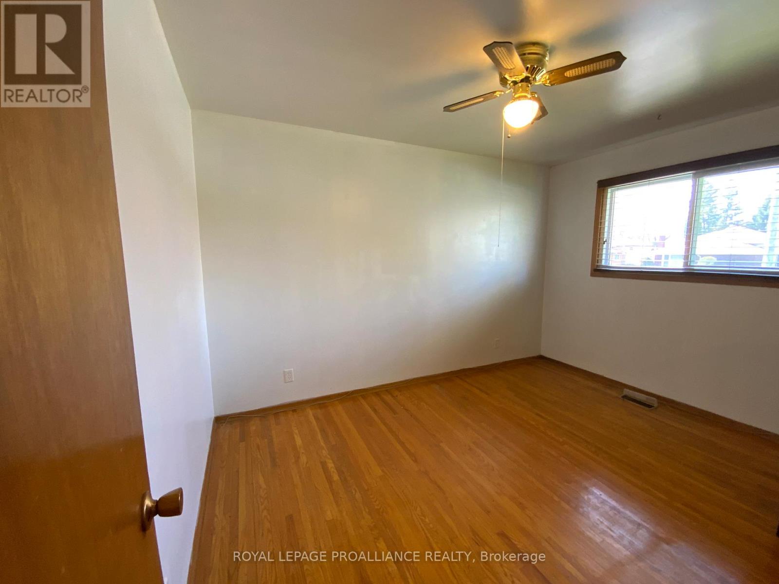 55 Village Drive, Belleville, Ontario  K8P 4K2 - Photo 7 - X13079706