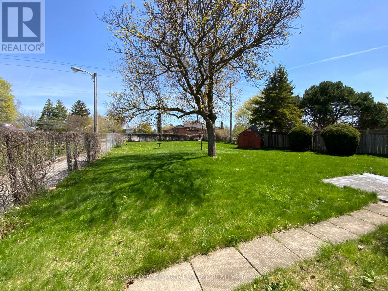 55 Village Drive, Belleville, Ontario  K8P 4K2 - Photo 9 - X13079706