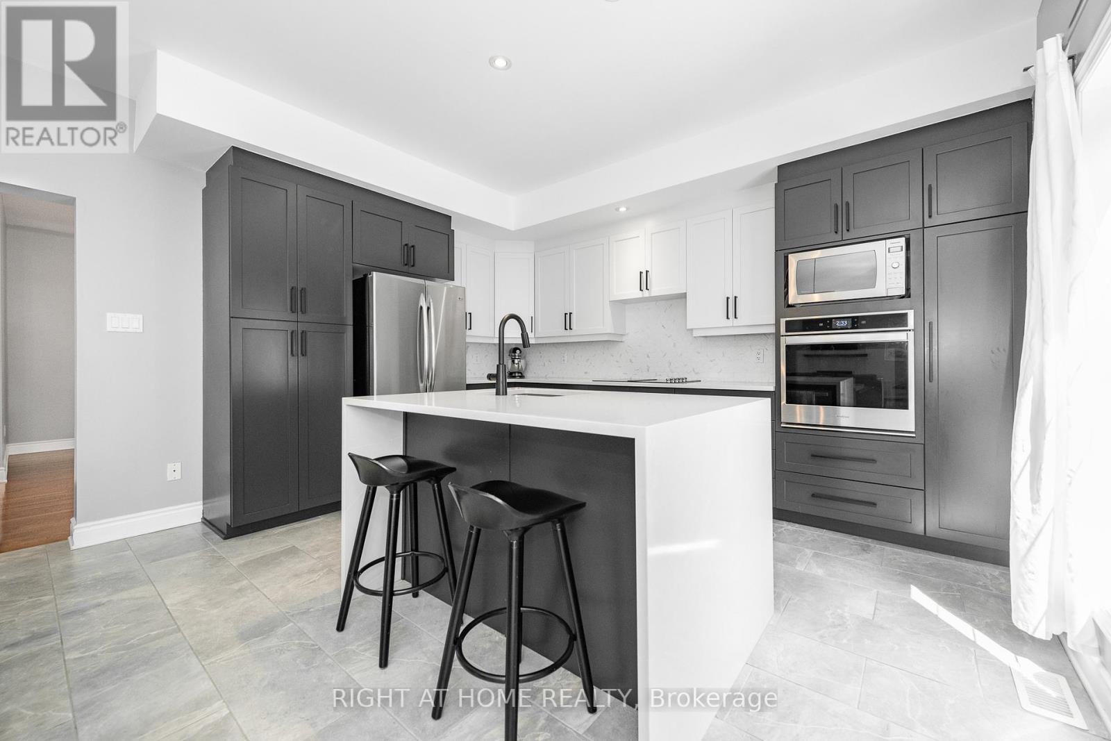 48 Station Trail, Russell, Ontario  K4R 0A3 - Photo 16 - X12794994