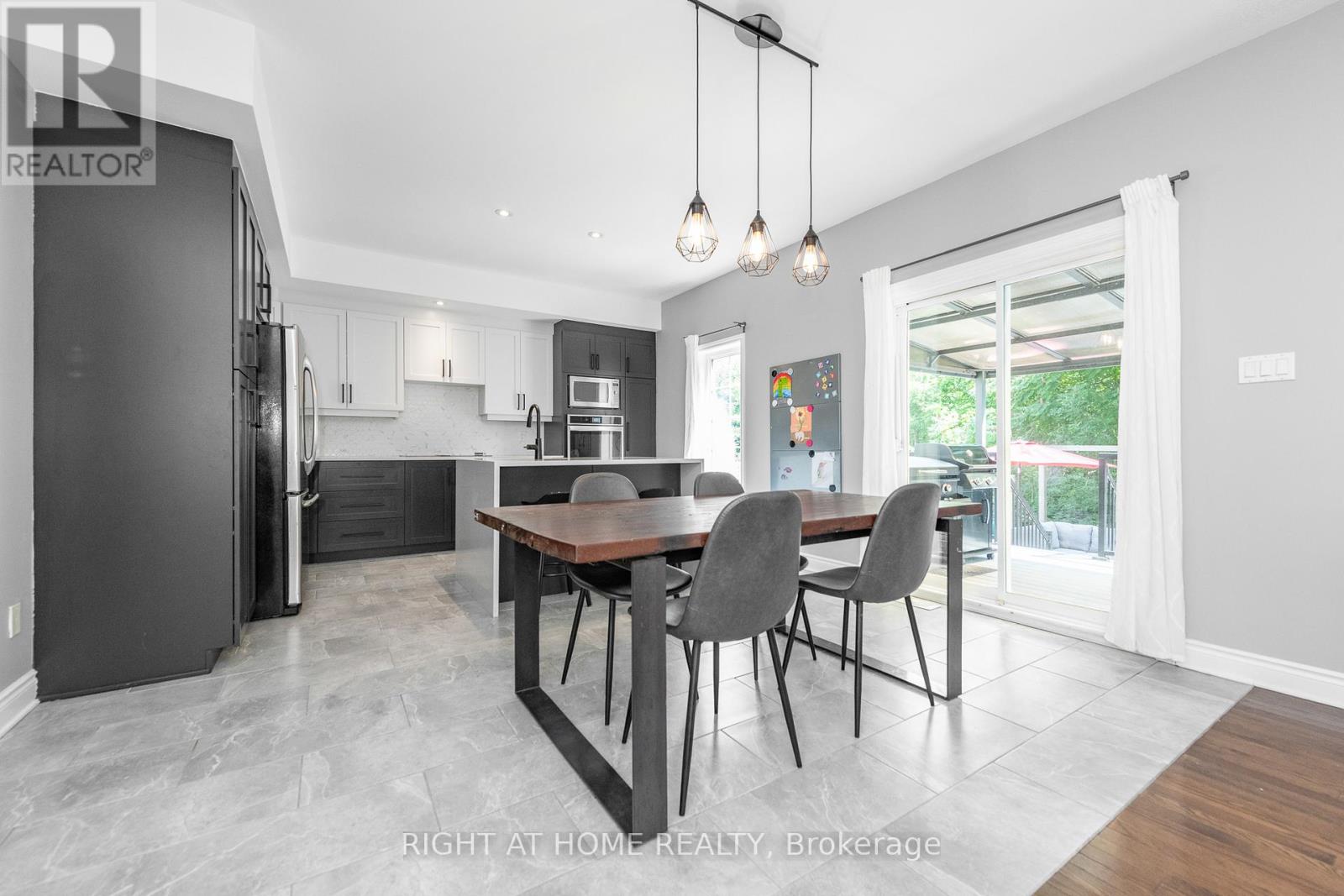 48 Station Trail, Russell, Ontario  K4R 0A3 - Photo 13 - X12794994