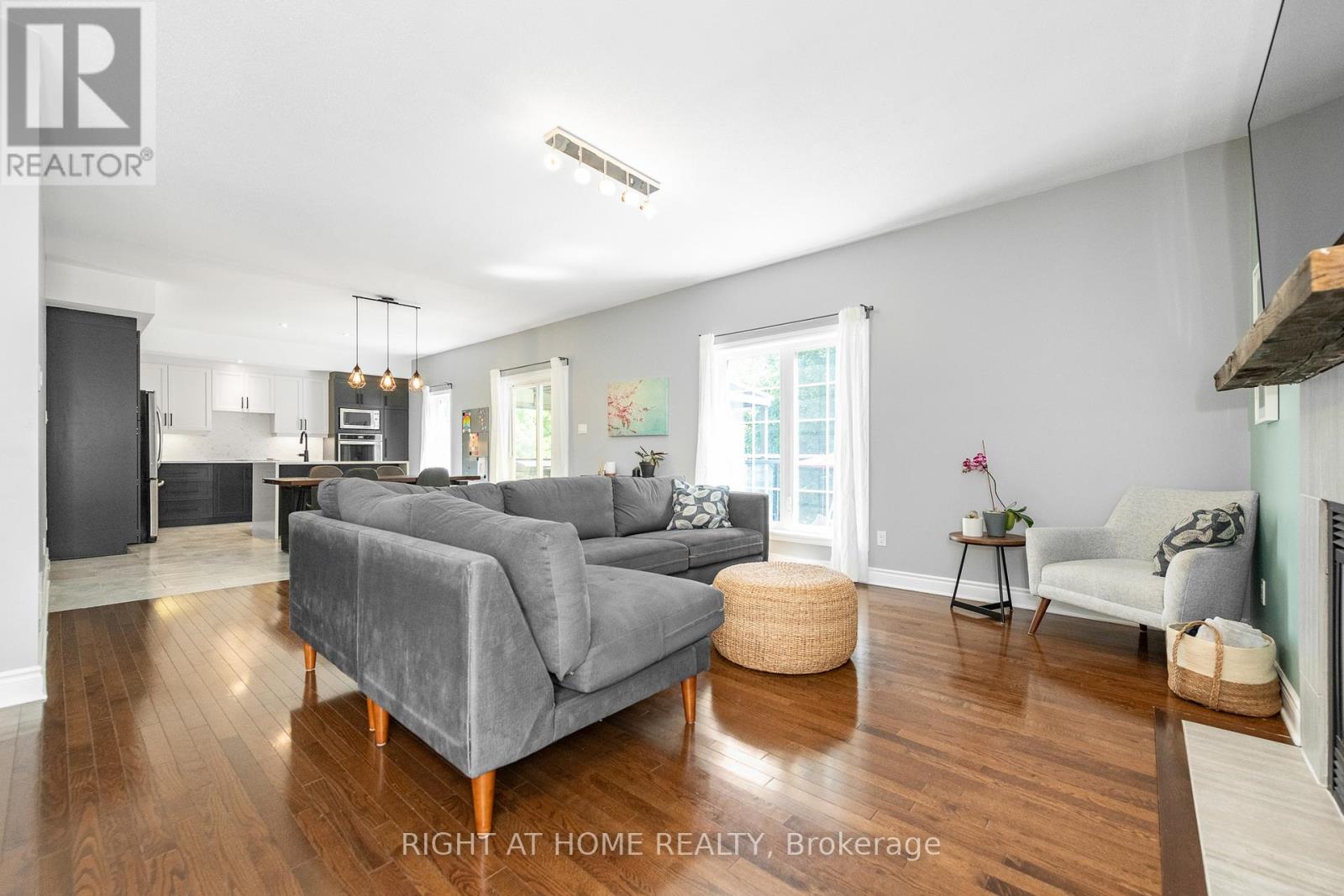 48 Station Trail, Russell, Ontario  K4R 0A3 - Photo 11 - X12794994