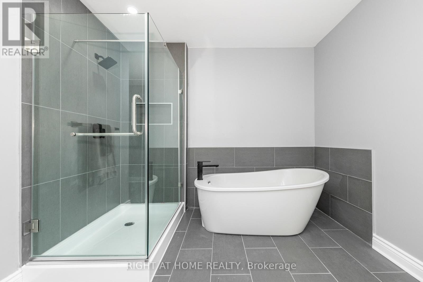 48 Station Trail, Russell, Ontario  K4R 0A3 - Photo 29 - X12794994