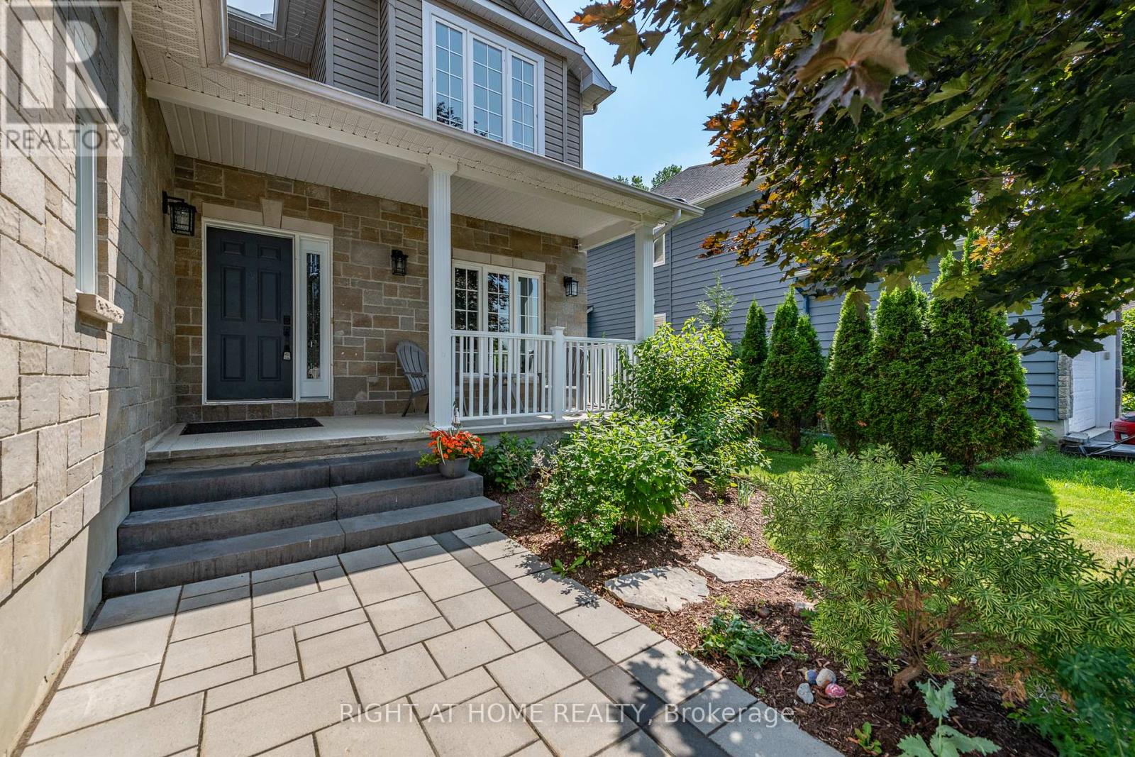 48 Station Trail, Russell, Ontario  K4R 0A3 - Photo 3 - X12794994