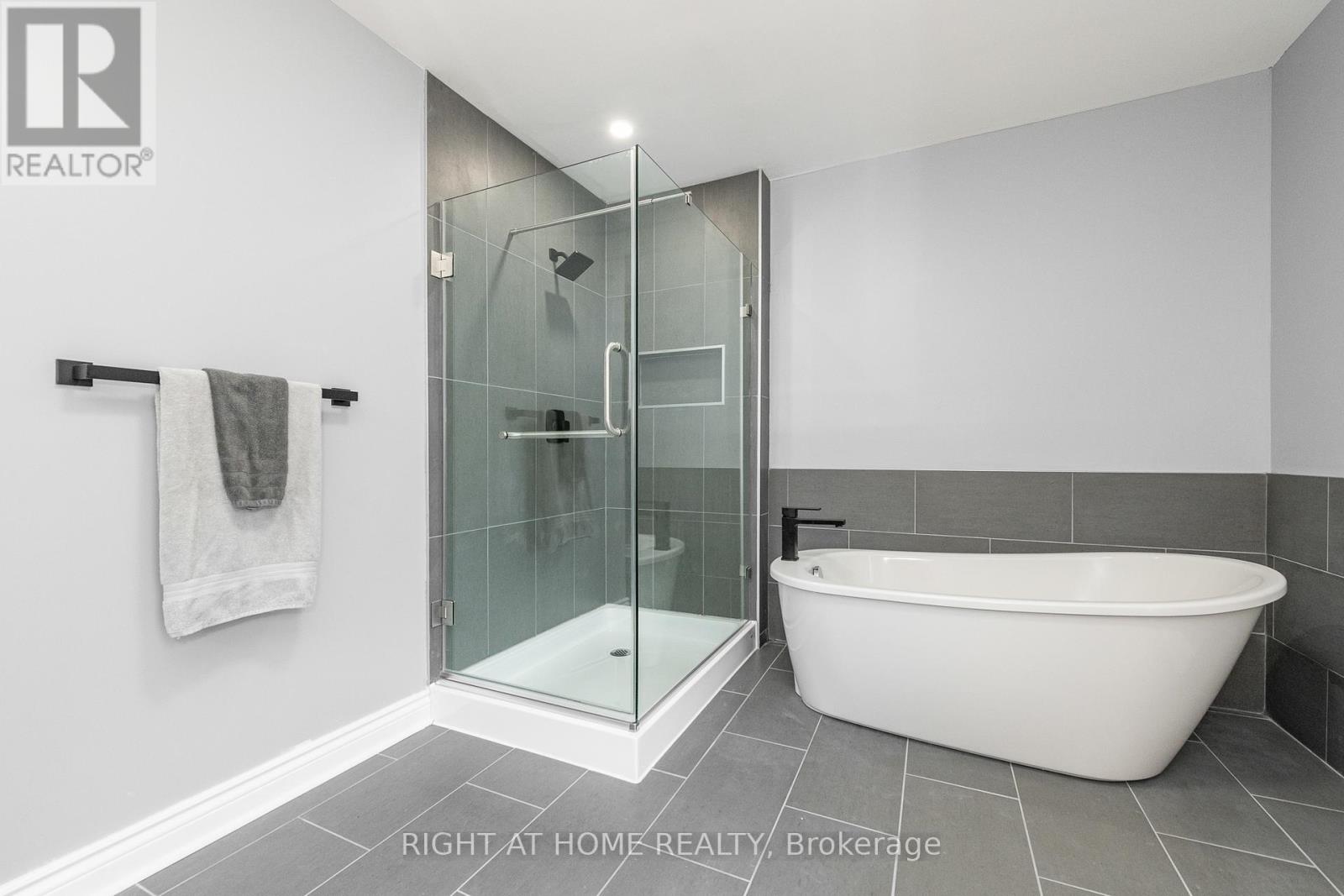 48 Station Trail, Russell, Ontario  K4R 0A3 - Photo 27 - X12794994