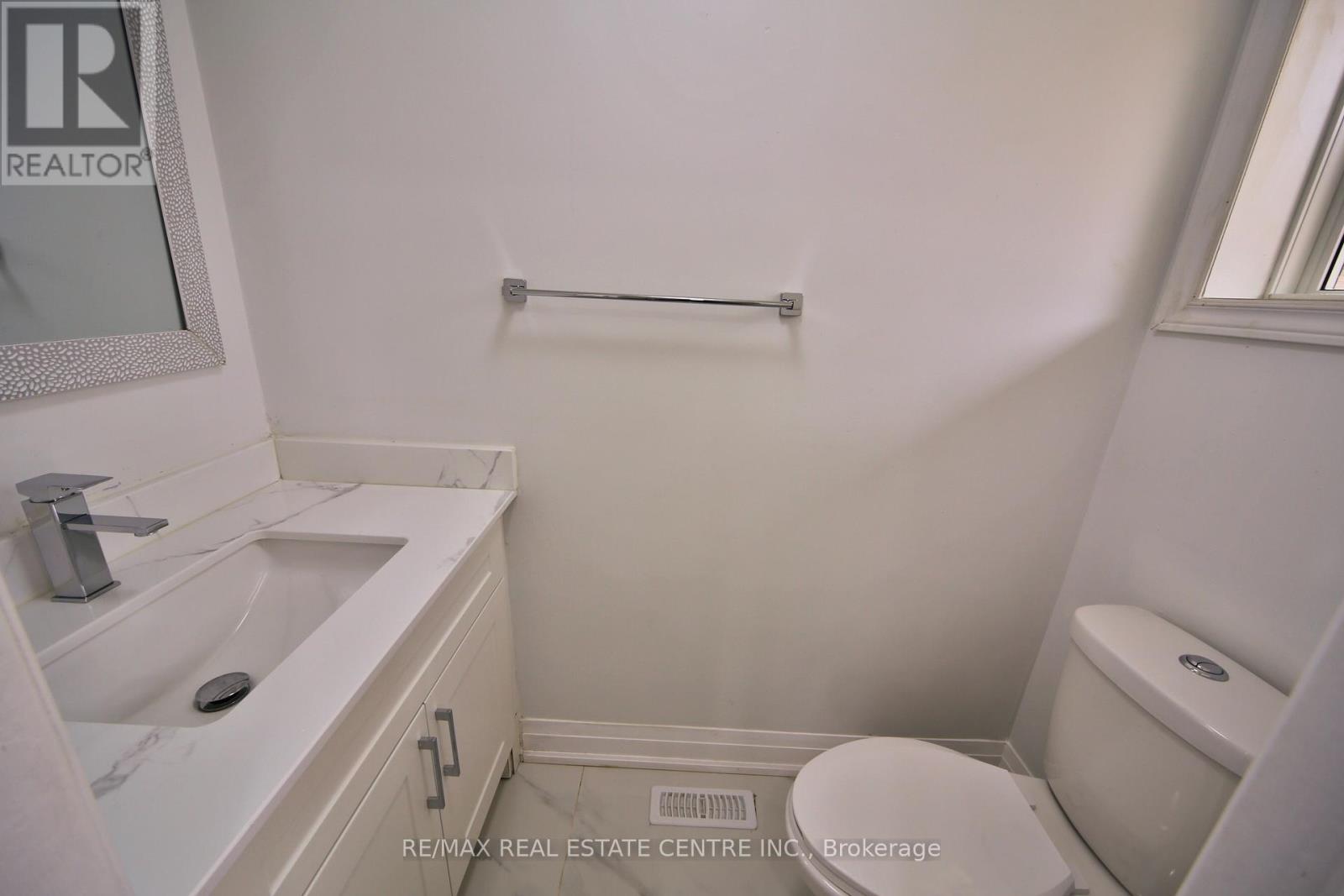 20 Mozart Crescent, Brampton, Ontario  L6Y 2W7 - Photo 13 - W13081538