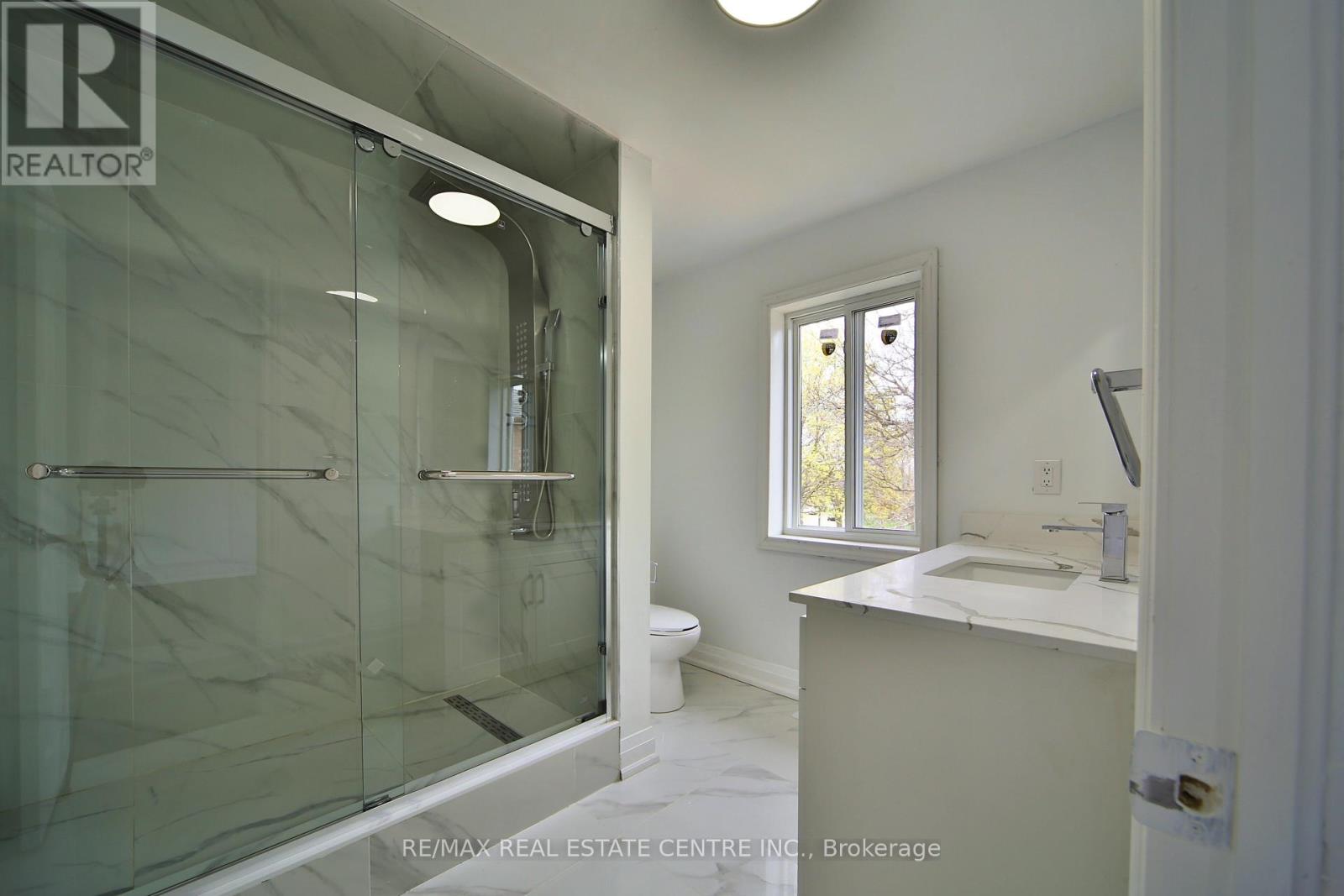20 Mozart Crescent, Brampton, Ontario  L6Y 2W7 - Photo 16 - W13081538