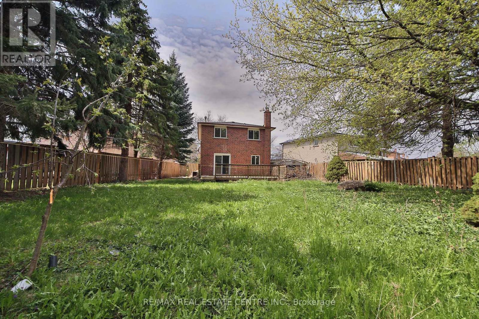 20 Mozart Crescent, Brampton, Ontario  L6Y 2W7 - Photo 36 - W13081538