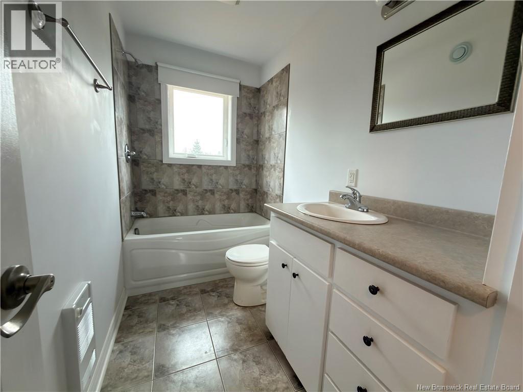 1870 Schryer Avenue, Bathurst, New Brunswick  E2A 4Y4 - Photo 17 - NB138507