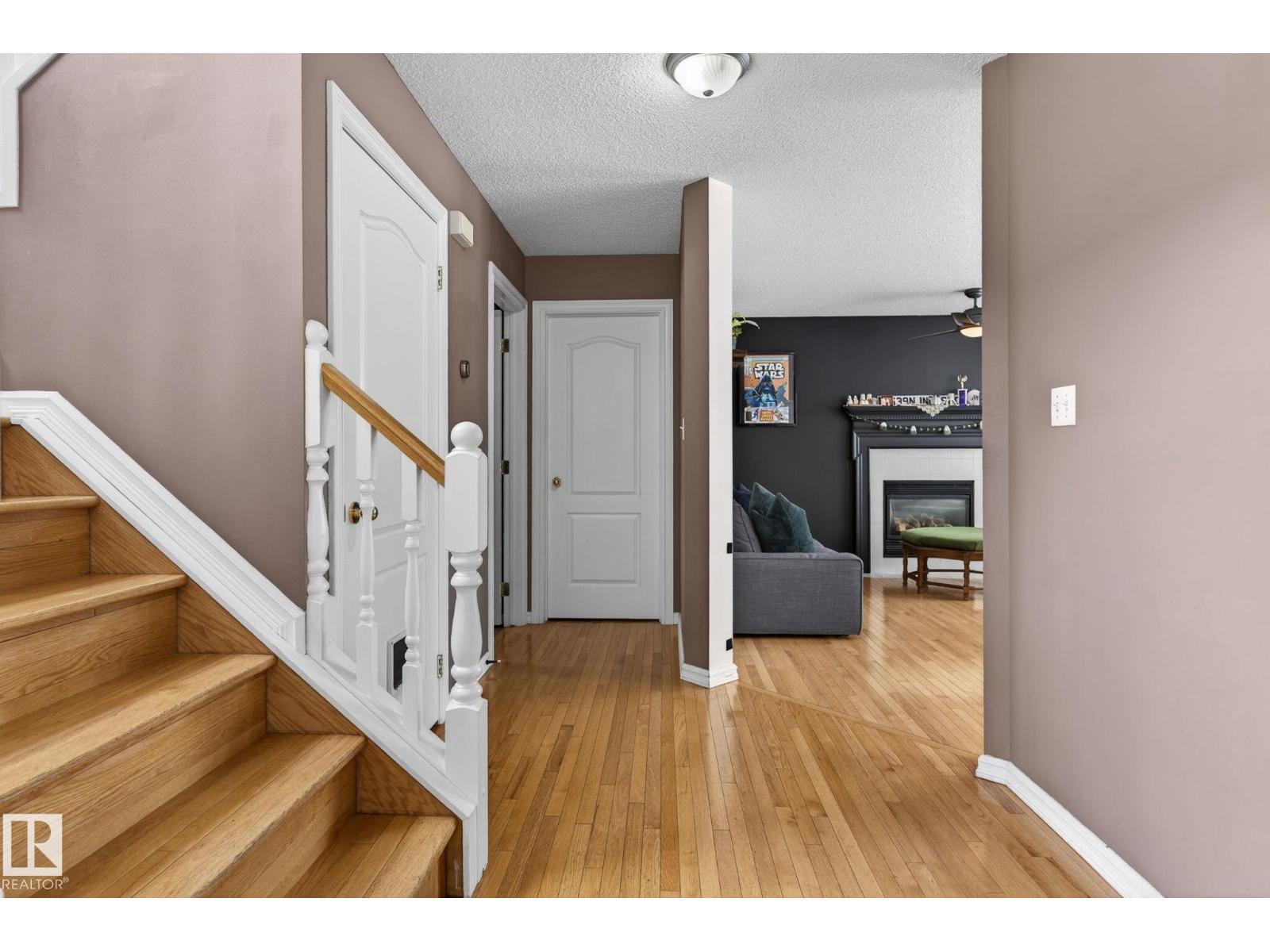 24 Forrest Pl, Sherwood Park, Alberta  T8A 5Z9 - Photo 2 - E4485676
