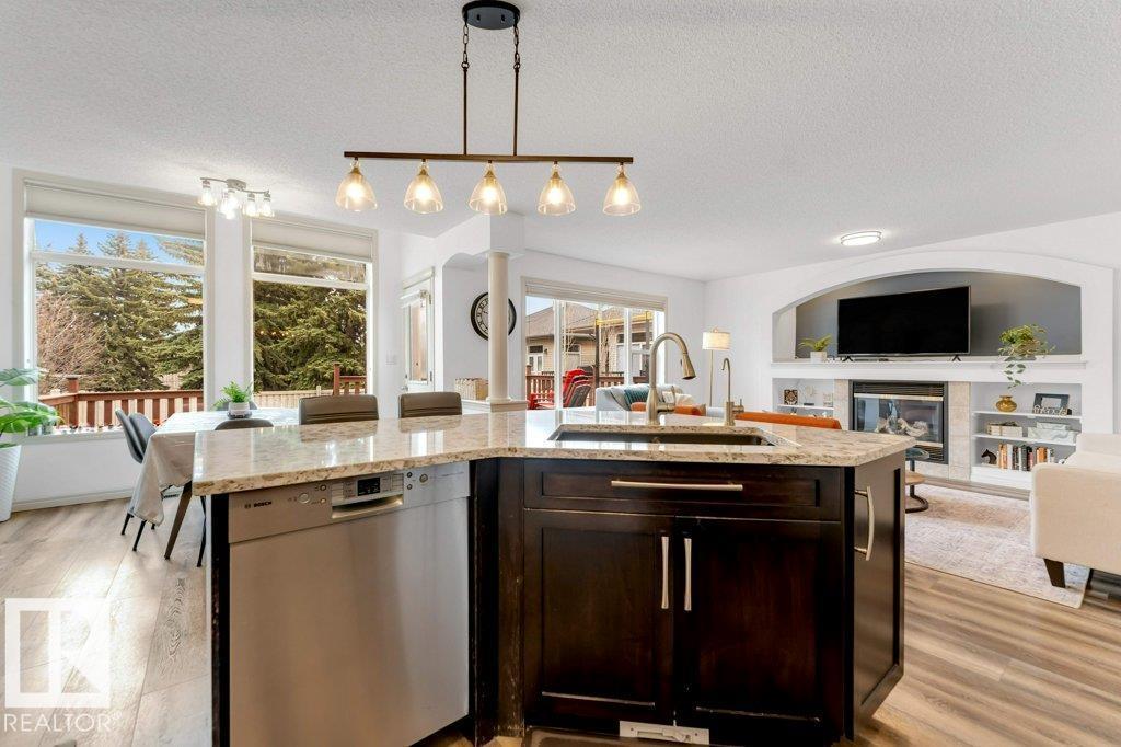 3913 Mcmullen Green Gr Sw, Edmonton, Alberta  T6W 1K7 - Photo 3 - E4485679
