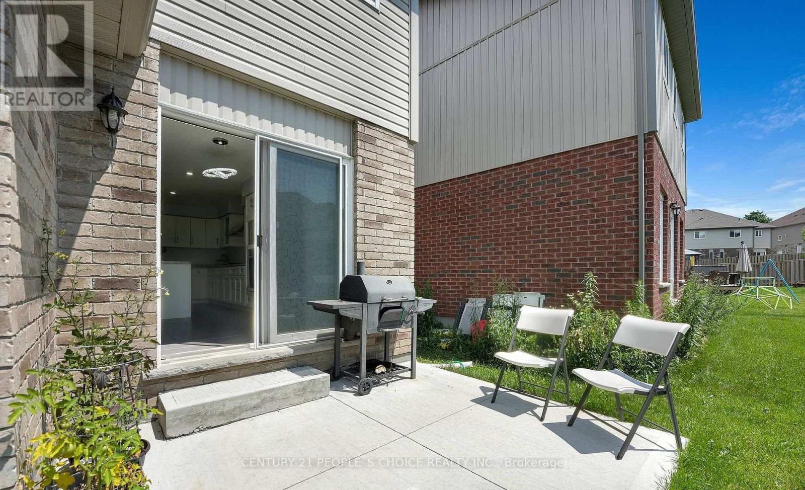 286 Macalister Boulevard, Guelph, Ontario  N1G 0E6 - Photo 43 - X13081544