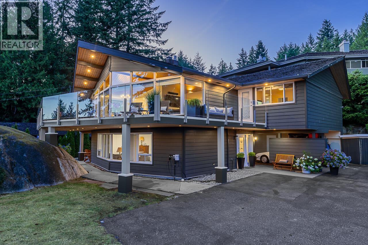 4375 Woodcrest Road, West Vancouver, British Columbia  V7S 2V9 - Photo 9 - R3097527