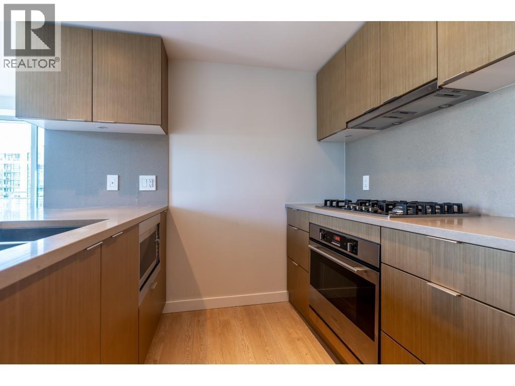 709 125 E 14 Street, North Vancouver, British Columbia  V7L 0E6 - Photo 3 - R3119094