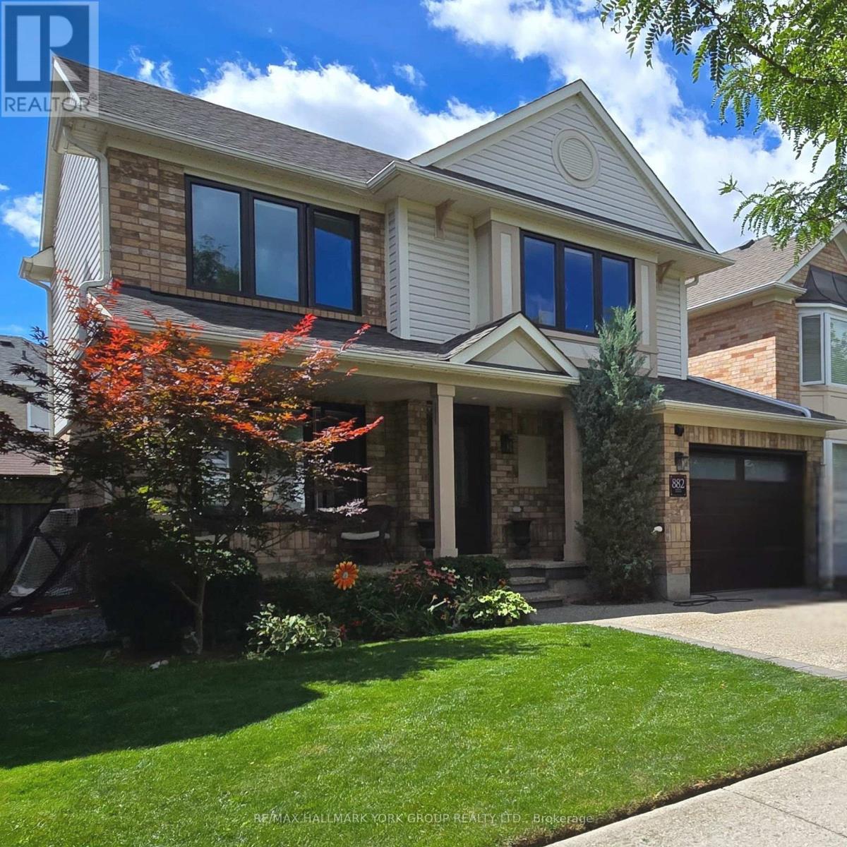 882 Mcduffe Crescent, Milton, Ontario  L9T 6M7 - Photo 2 - W13046022