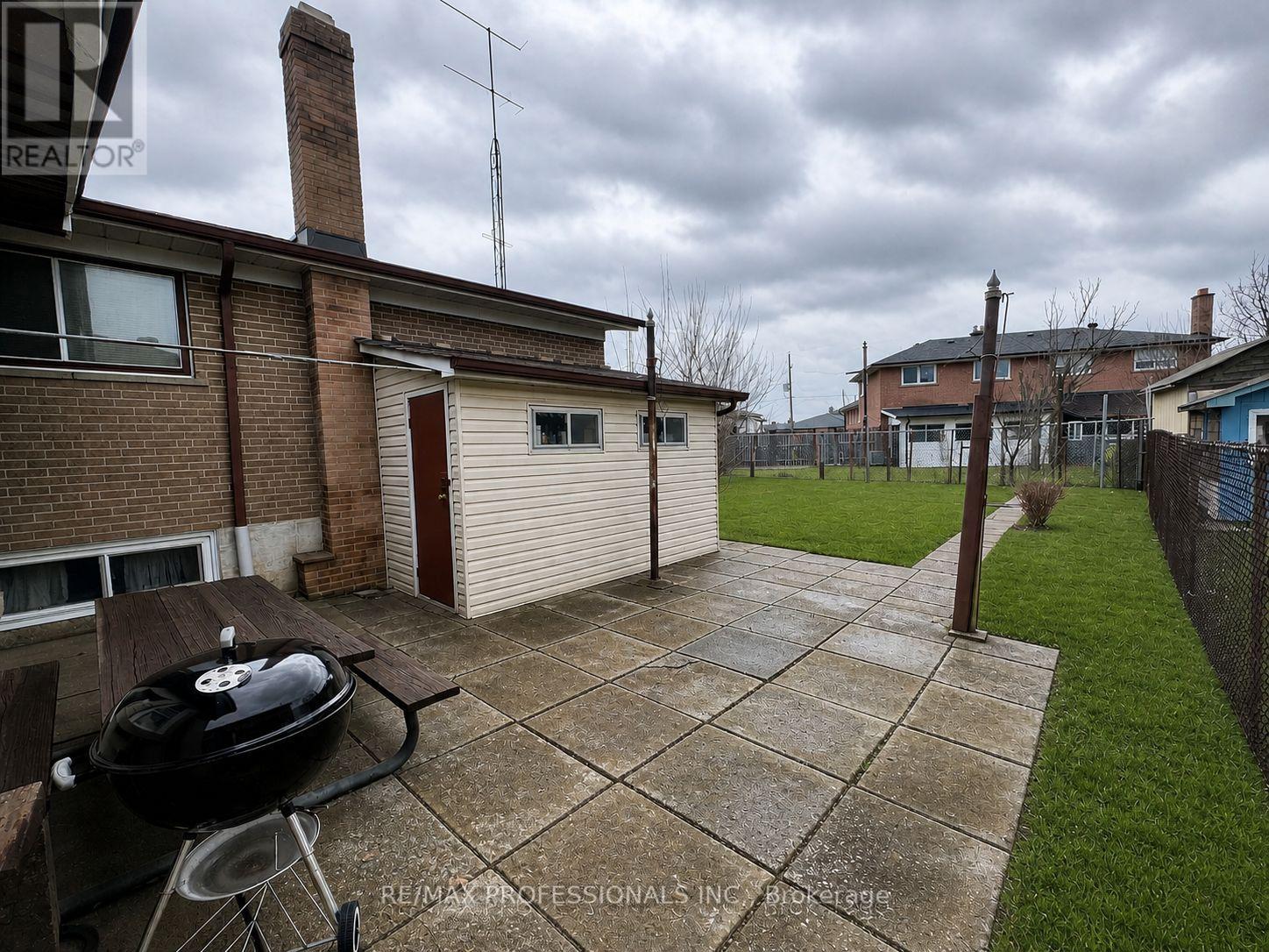 83 Spenvalley Drive, Toronto, Ontario  M3L 1Z2 - Photo 42 - W13075806