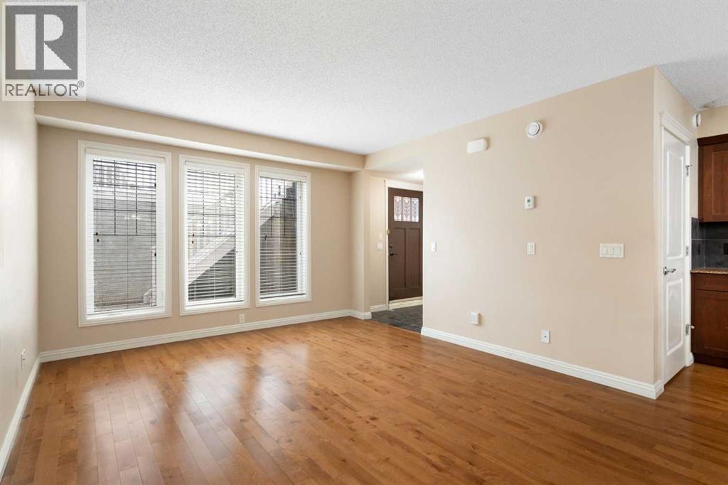 30 Mike Ralph Way Sw, Calgary, Alberta  T3E 0H8 - Photo 10 - A2307454