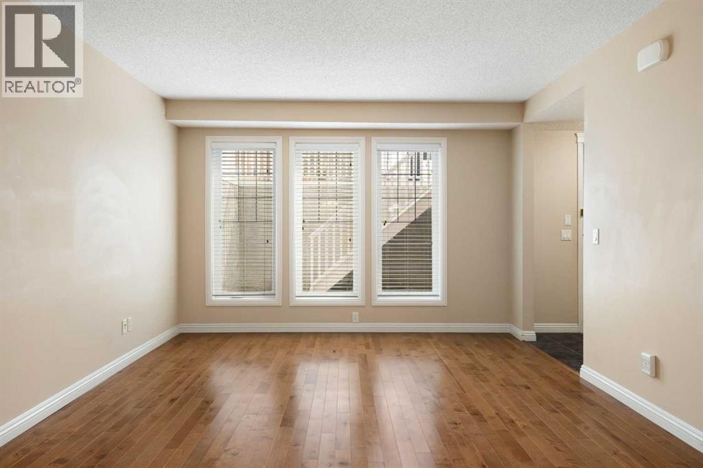 30 Mike Ralph Way Sw, Calgary, Alberta  T3E 0H8 - Photo 13 - A2307454