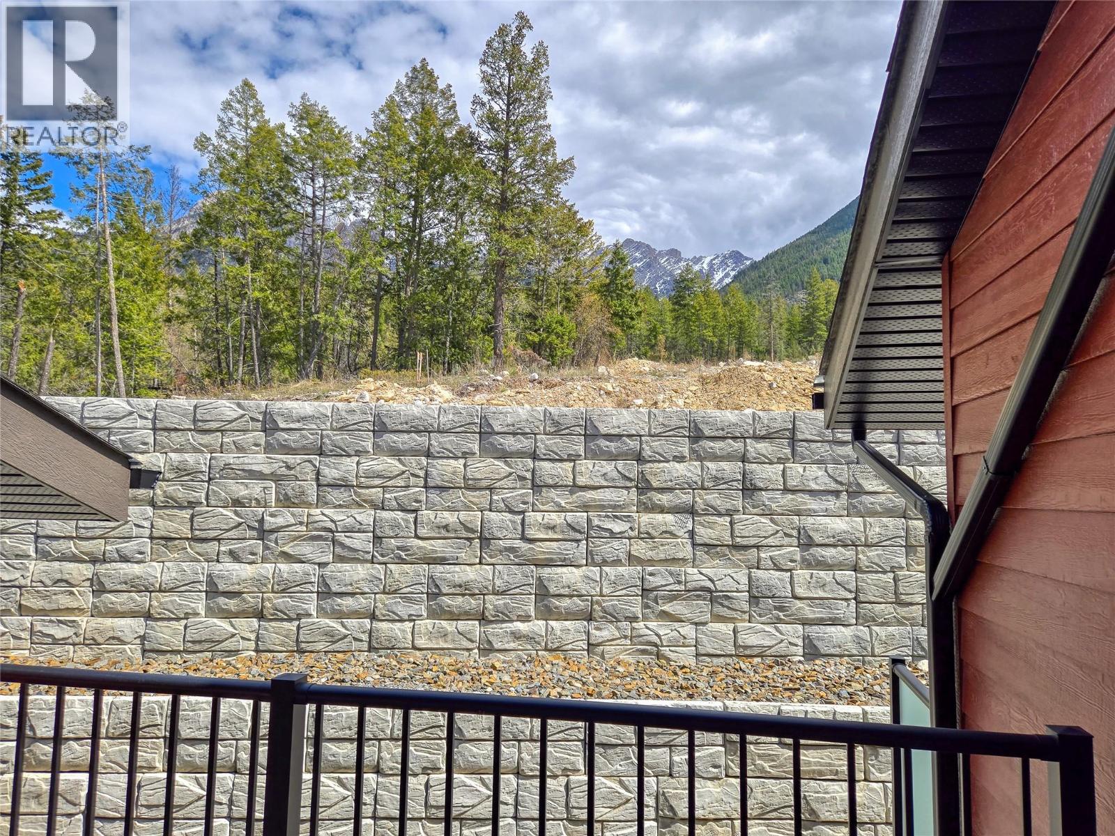 5150 Fairway Drive Unit# 21b, Fairmont Hot Springs, British Columbia  V0B 1L1 - Photo 51 - 10383646